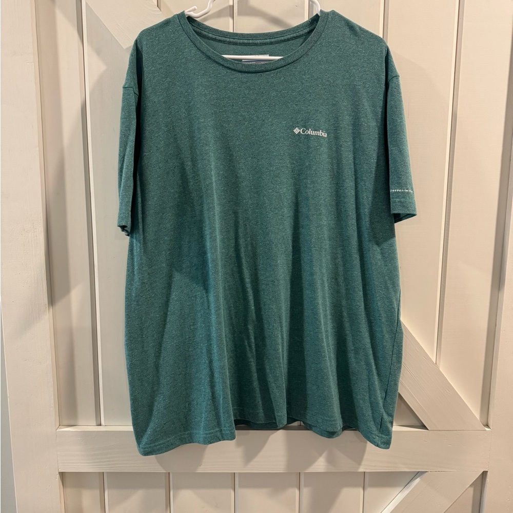 “Columbia Athletic T-Shirt - XXL | Performance Activewear”